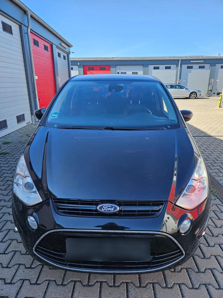 Ford S-Max 2014 — rear view