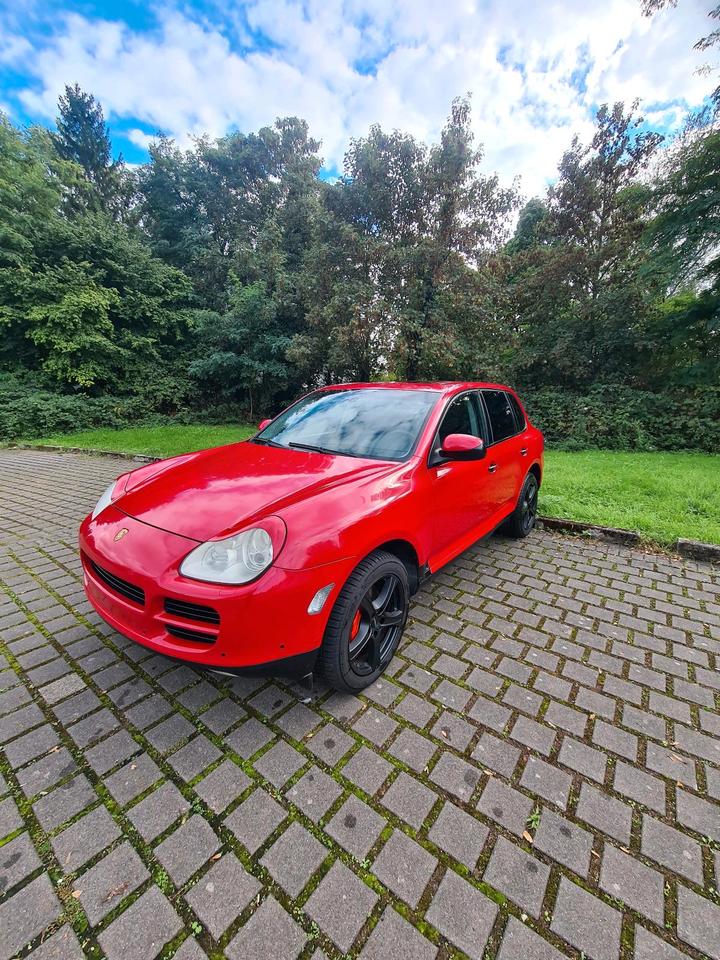 Porsche Cayenne 2005 — вигляд ззаду