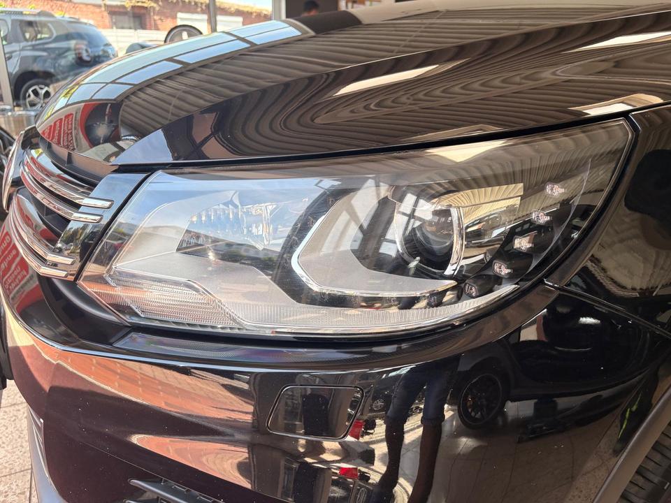Volkswagen Tiguan 2012 — photo 13