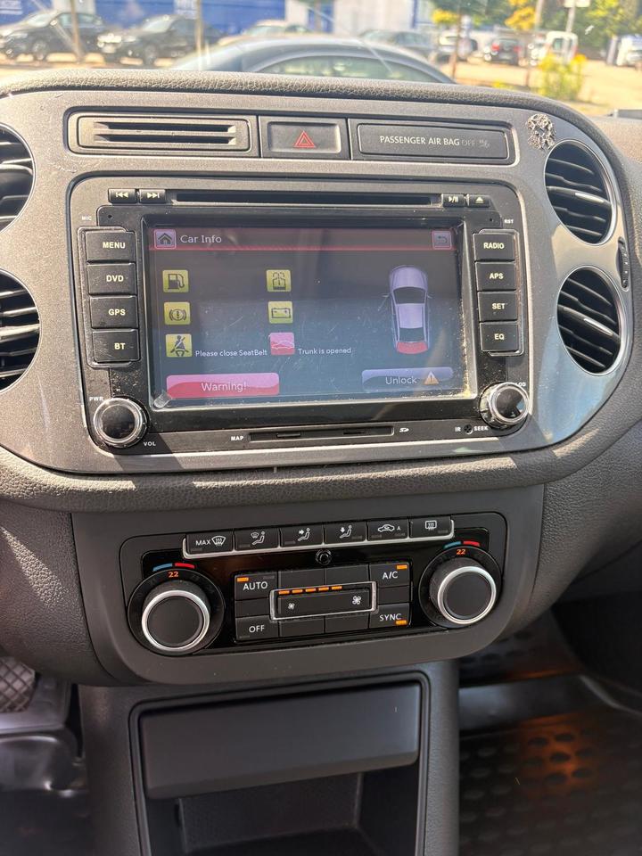 Volkswagen Tiguan 2012 — photo 19
