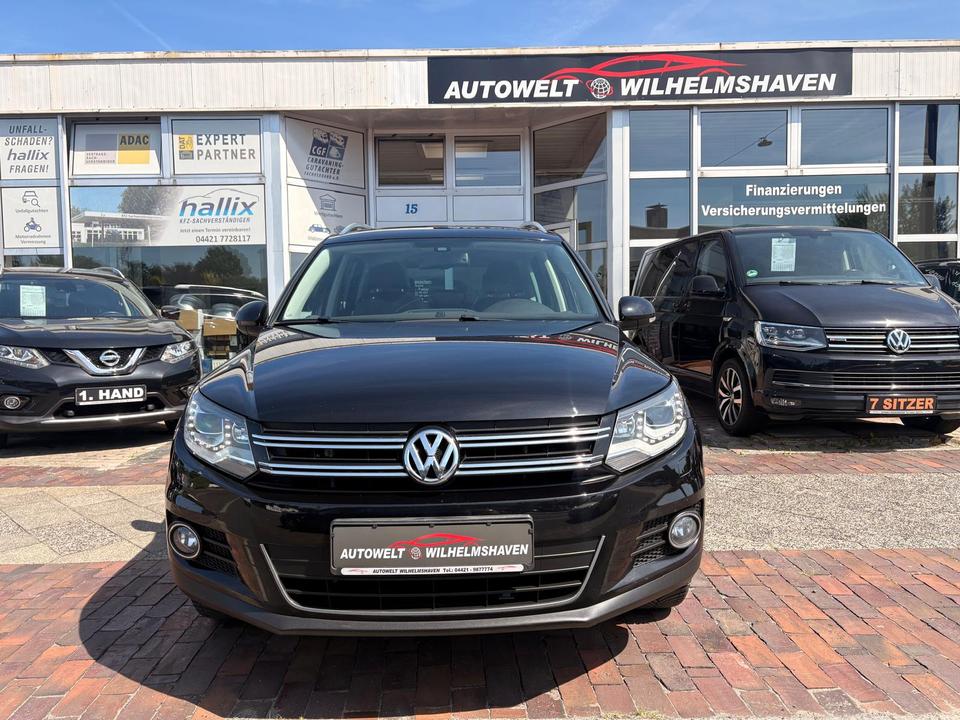 Volkswagen Tiguan 2012 — interior