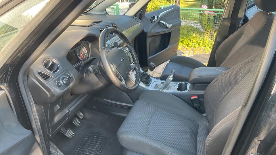 Ford S-Max 2008 — photo 18