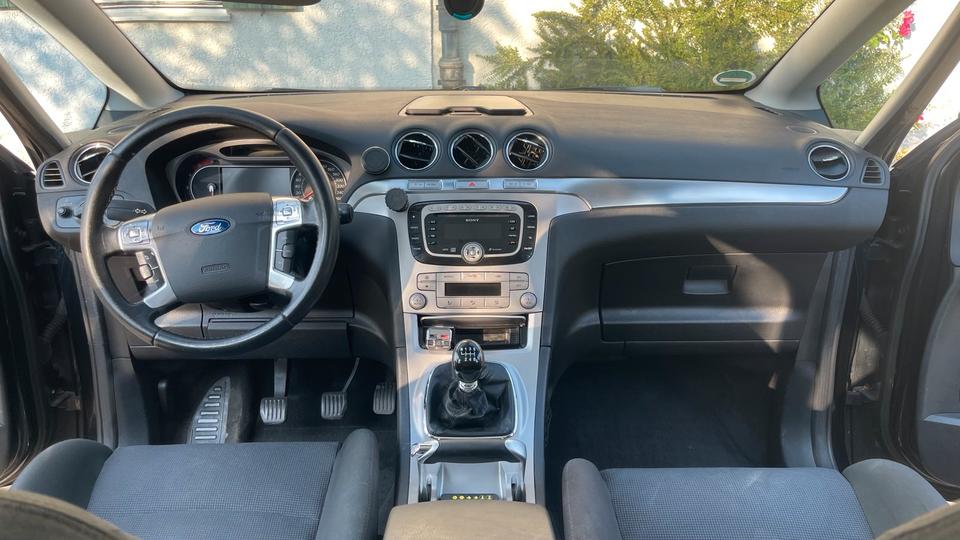 Ford S-Max 2008 — photo 19