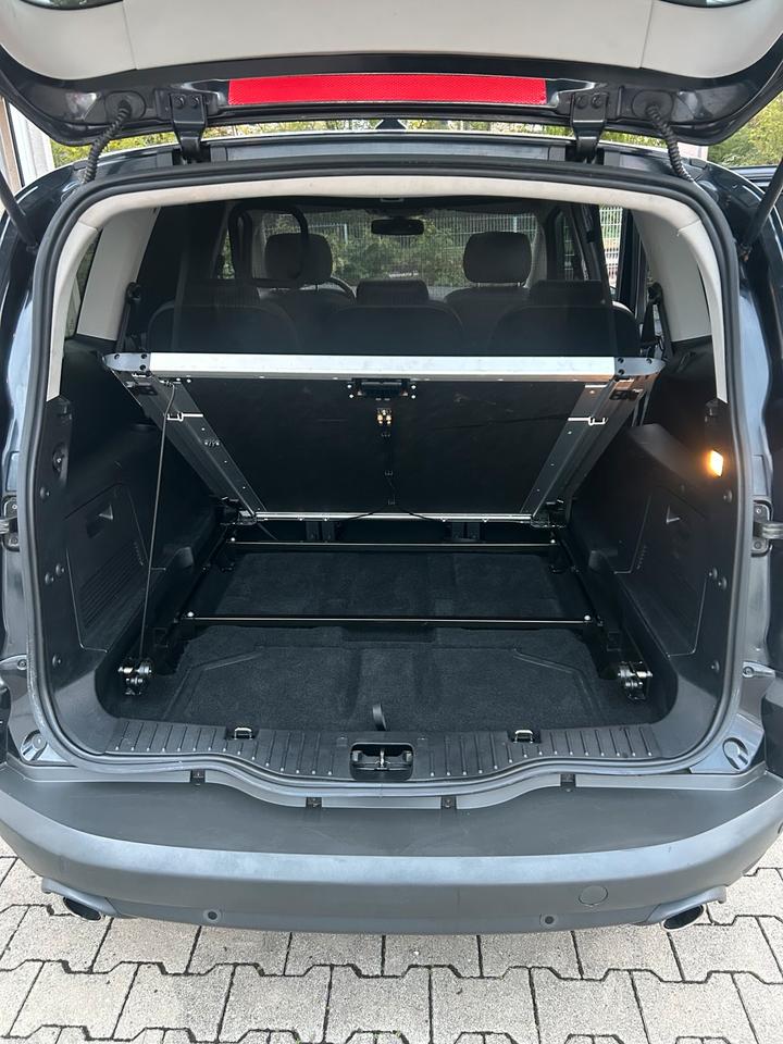Ford S-Max 2012 — photo 12