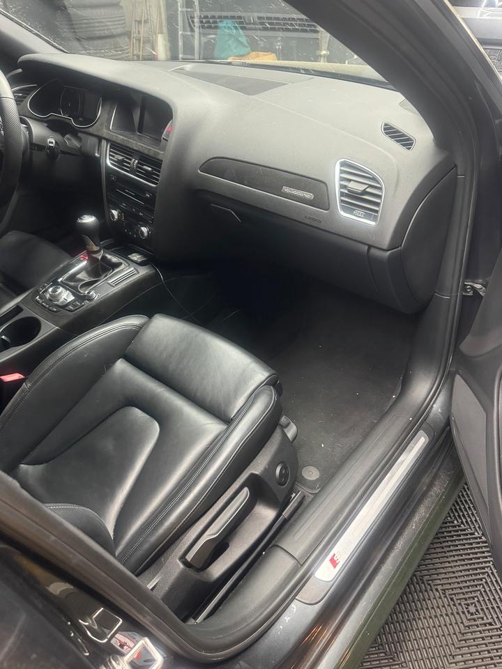 Audi A4 2014 — photo 14