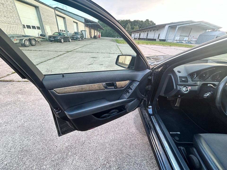 Mercedes Benz 350 2010 — photo 8