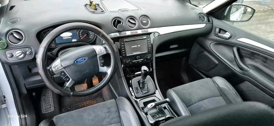 Ford S-Max 2012 — photo 5