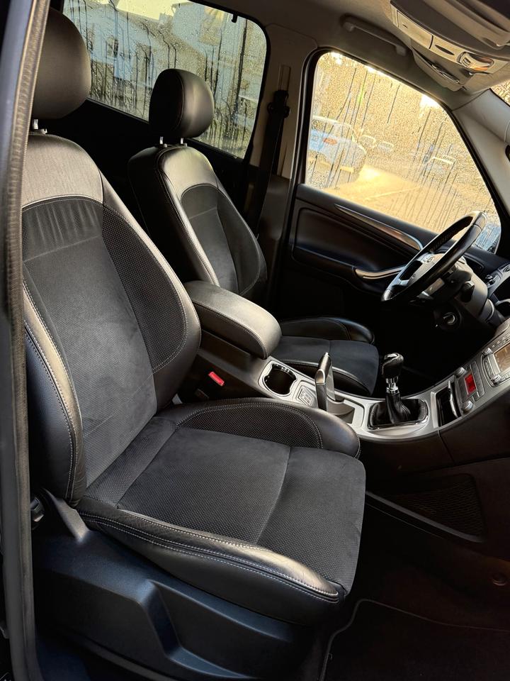 Ford S-Max 2009 — photo 6