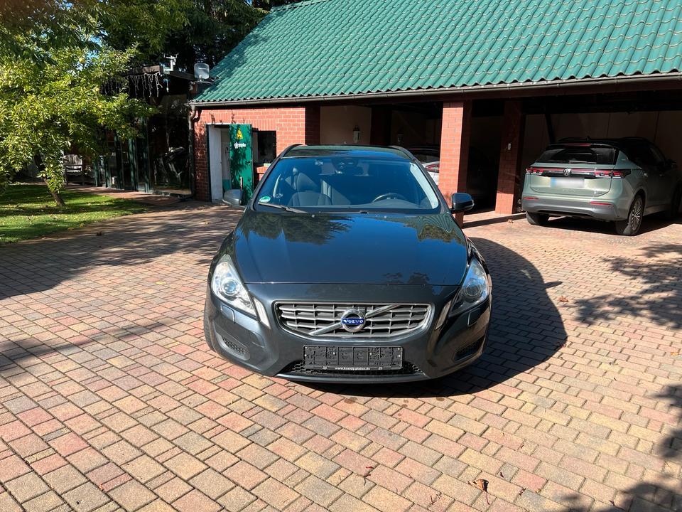 Volvo V60 2012 — vehicle for AFU Ukraine
