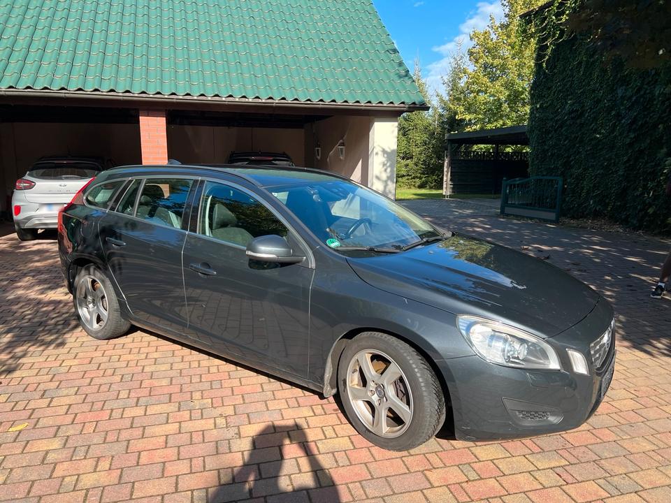 Volvo V60 2012 — photo 5