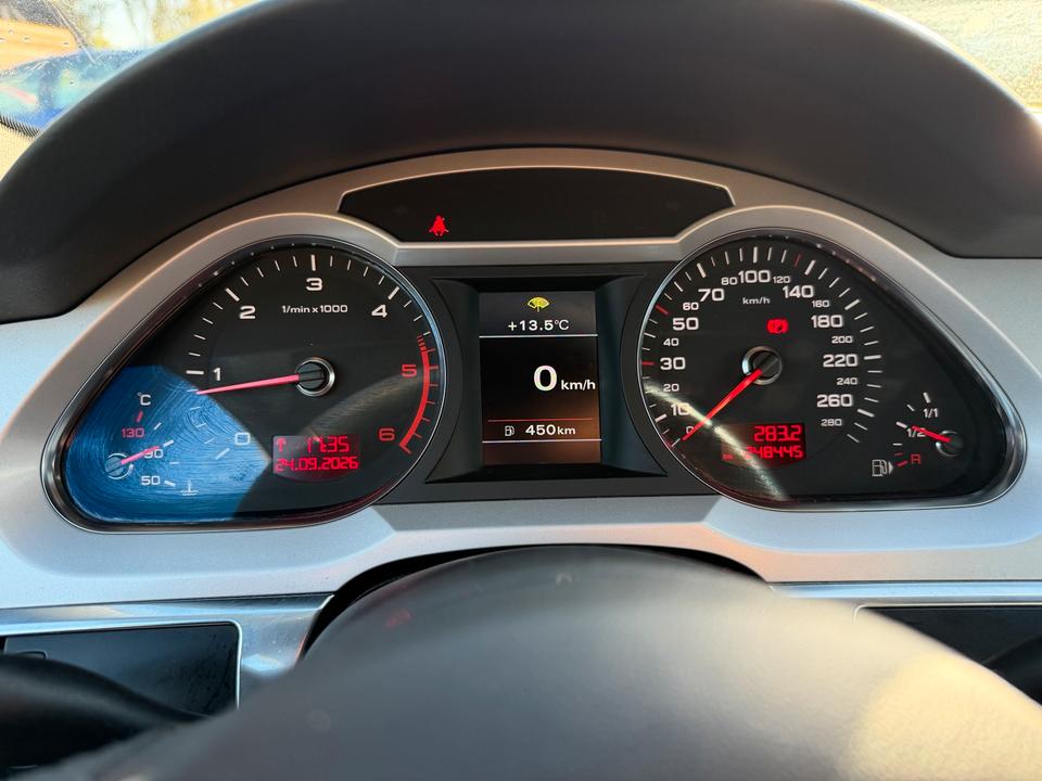 Audi A6 2011 — photo 10