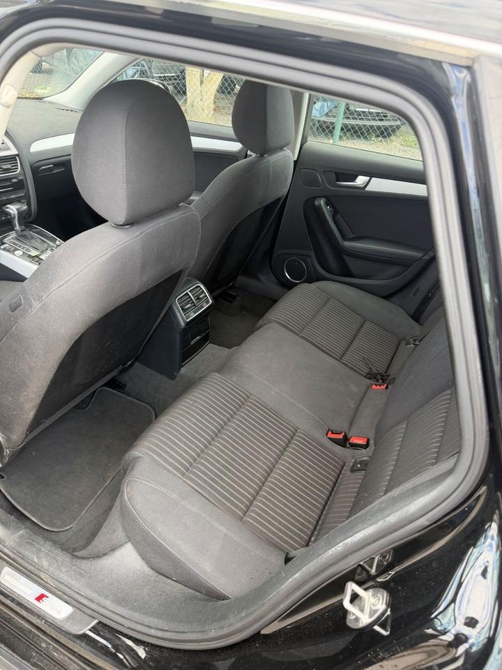 Audi A4 2015 — photo 13