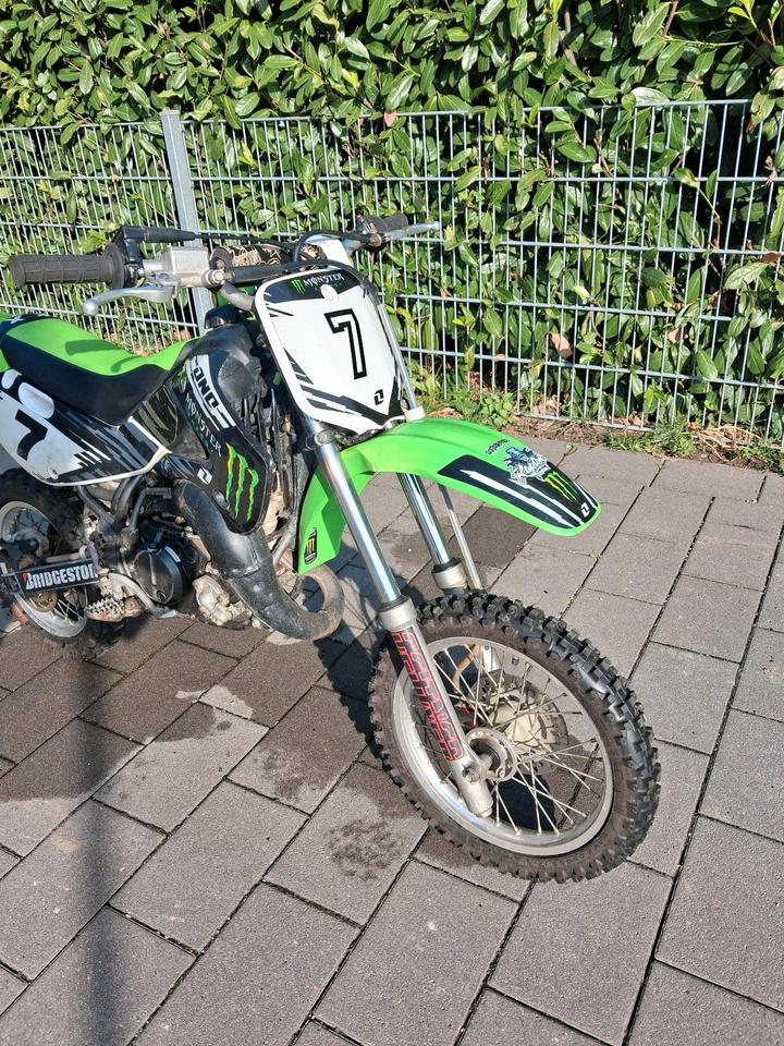 Kawasaki KX 65 BJ Motocross Motorrad 17PS 2013 — rear view