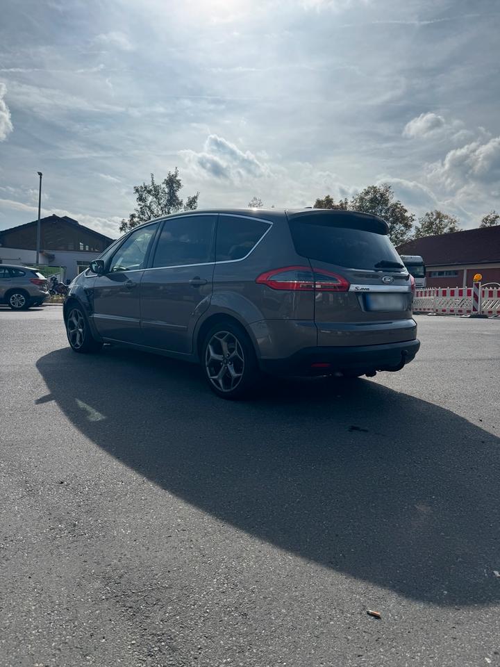Ford S-Max 2012 — engine