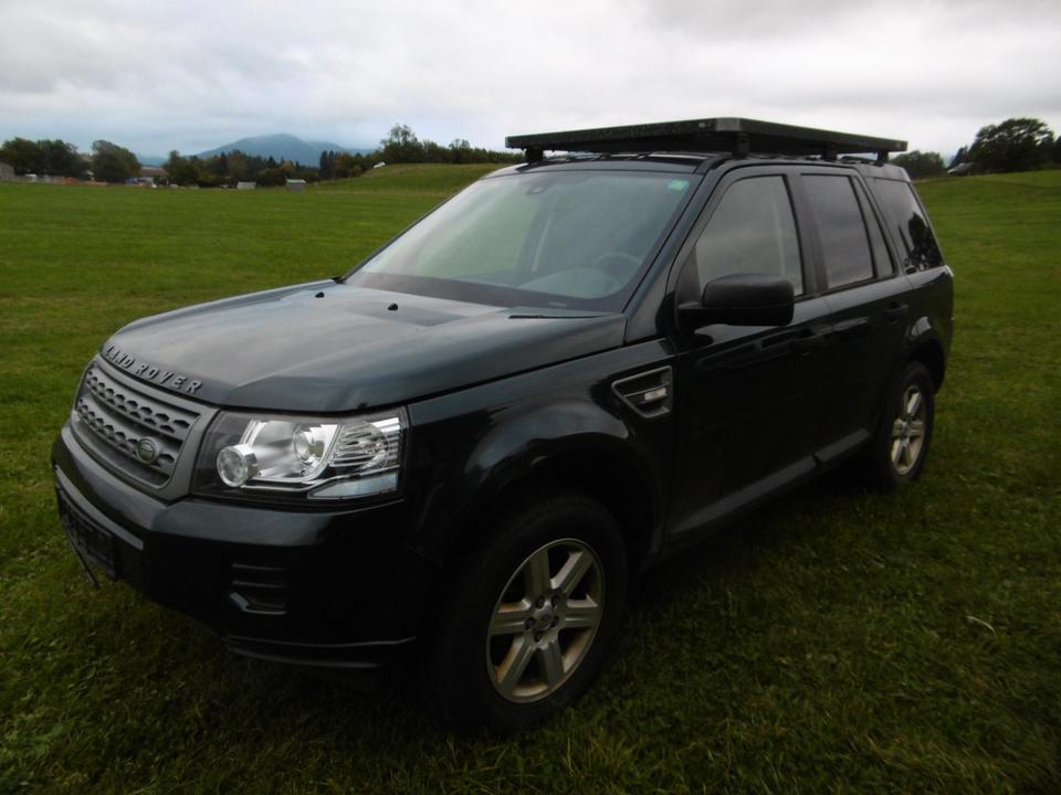 Land Rover Freelander 2013 — rear view