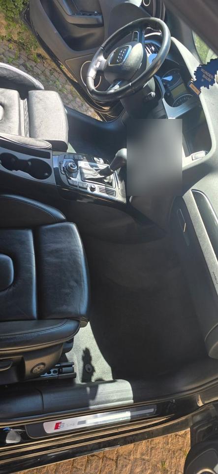 Audi A4 2011 — photo 13