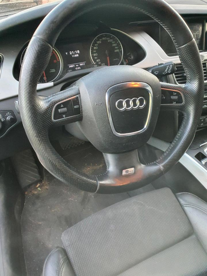 Audi A4 2009 — photo 5