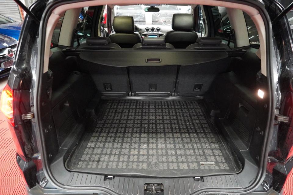 Ford S-Max 2013 — photo 24