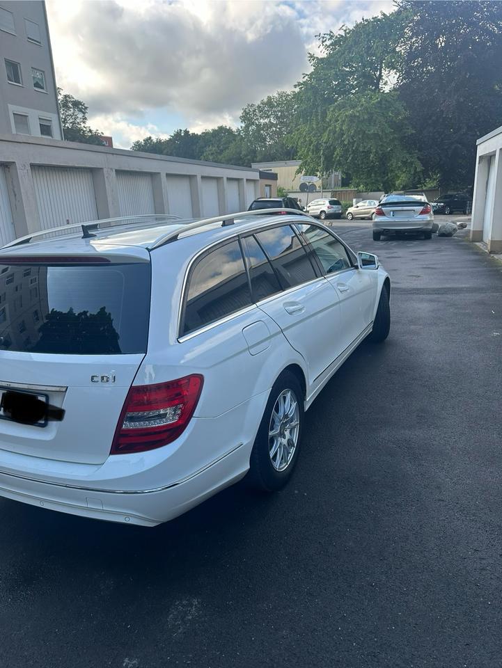 Mercedes Benz C 220 2013 — салон