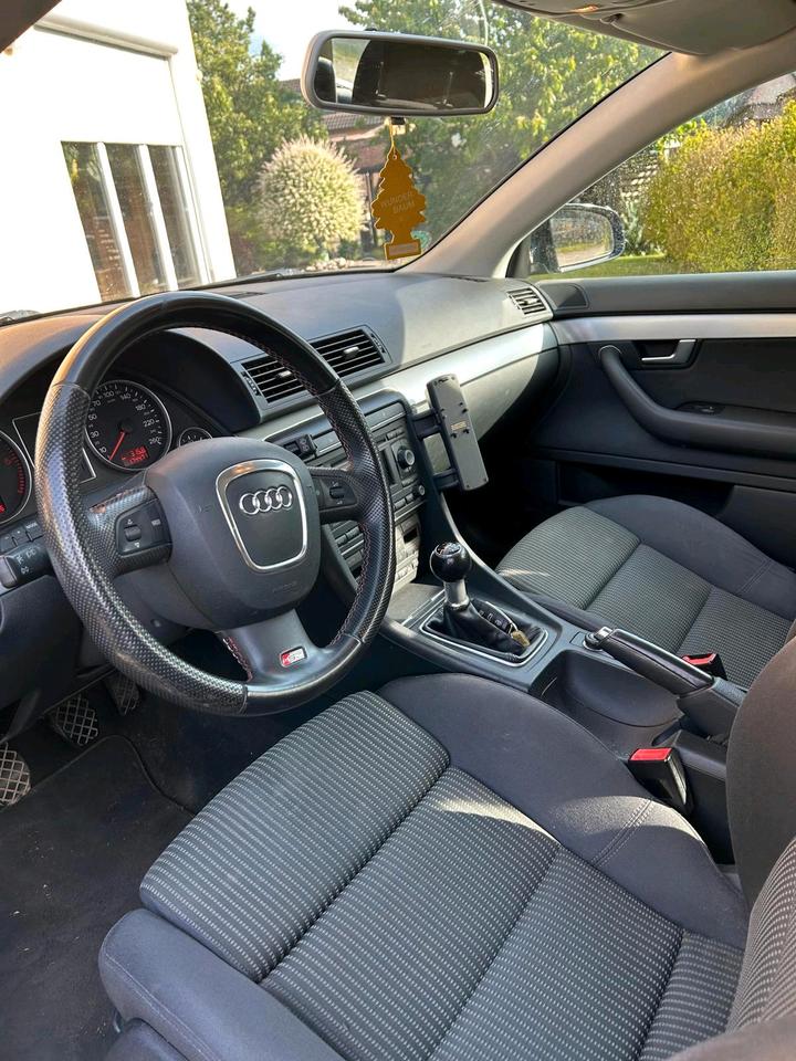 Audi A4 2008 — engine