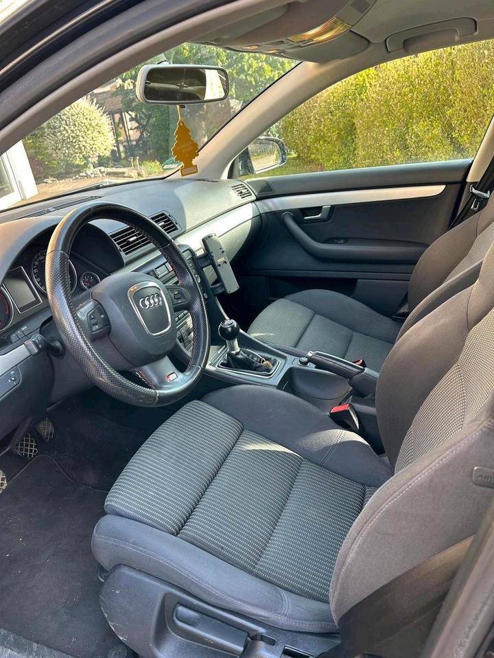 Audi A4 2008 — photo 5