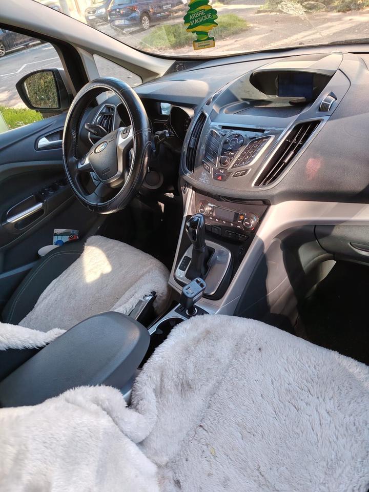 Ford C-Max 2011 — engine