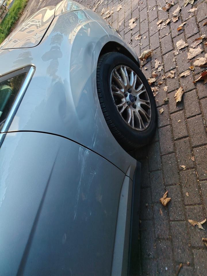 Ford C-Max 2011 — photo 7