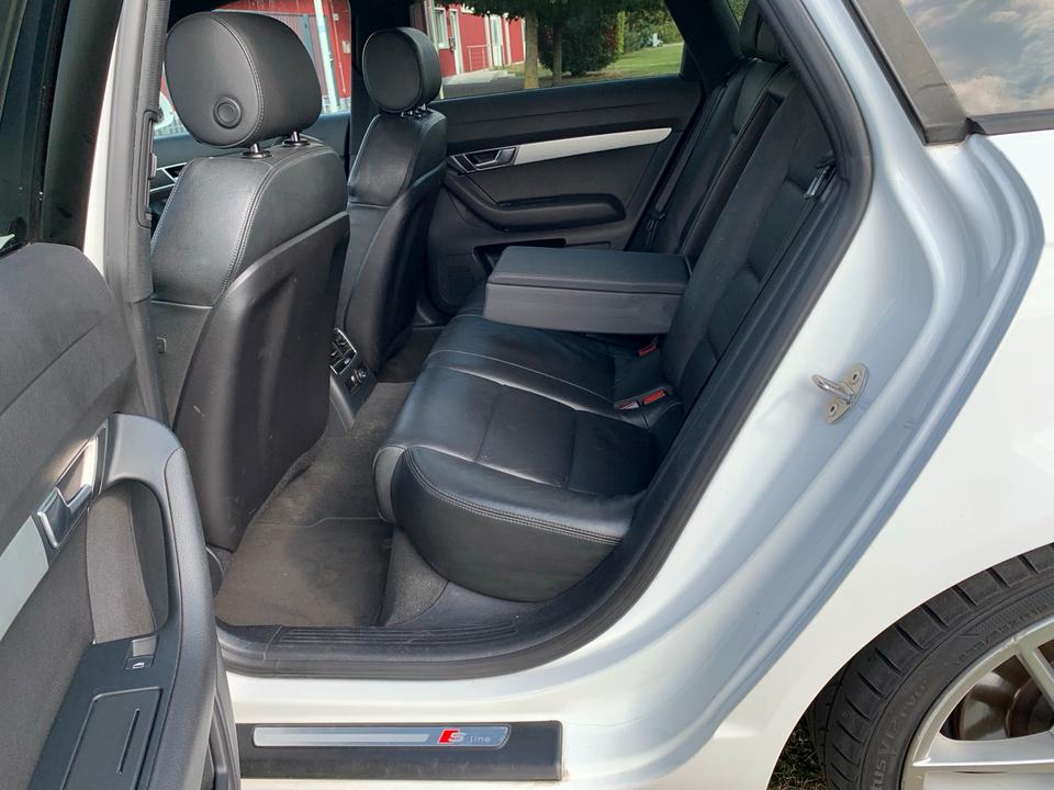 Audi A6 2010 — photo 10