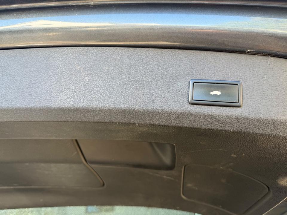Audi Q7 2009 — photo 8