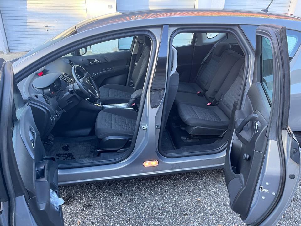 Opel Meriva 2013 — photo 6