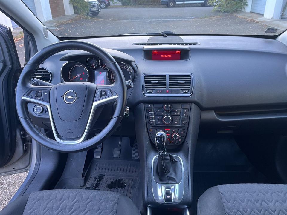 Opel Meriva 2013 — photo 8