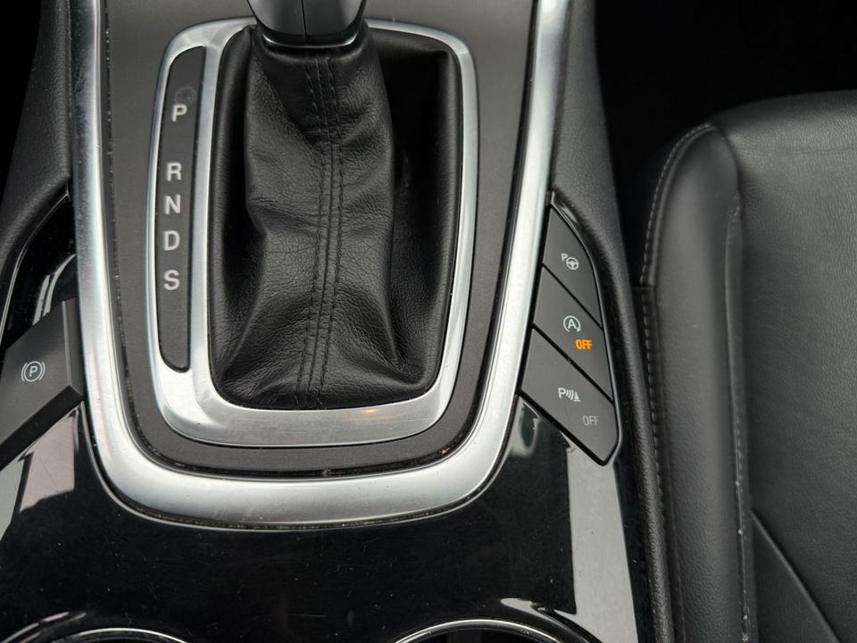 Ford S-Max 2015 — photo 13