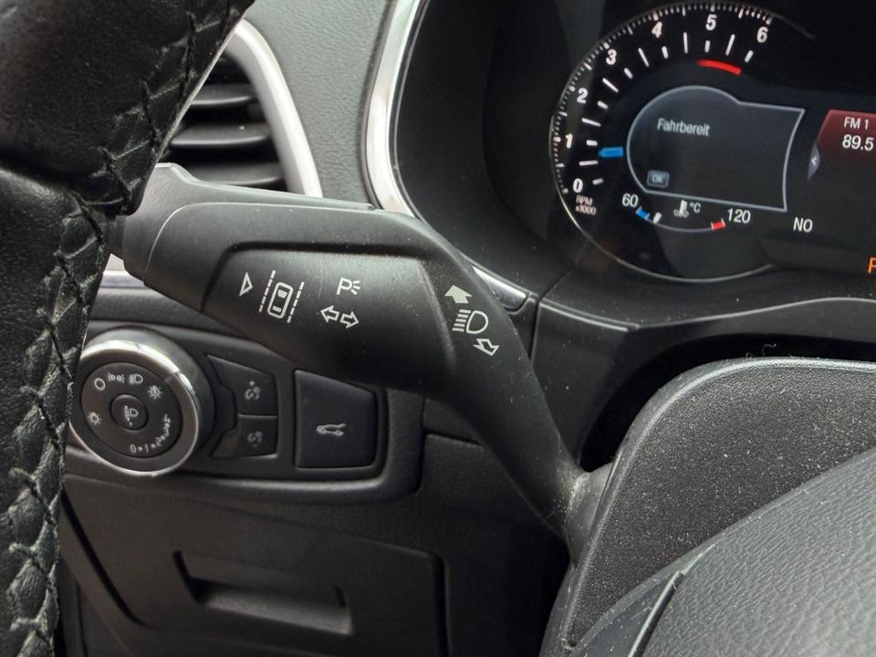 Ford S-Max 2015 — photo 15