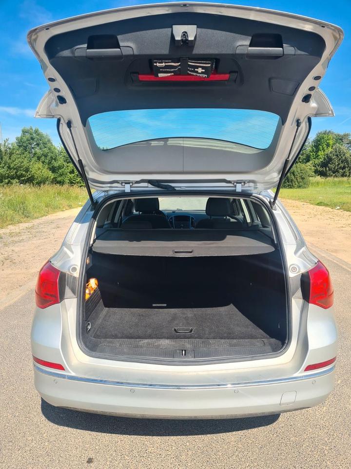 Opel Astra 2015 — photo 7