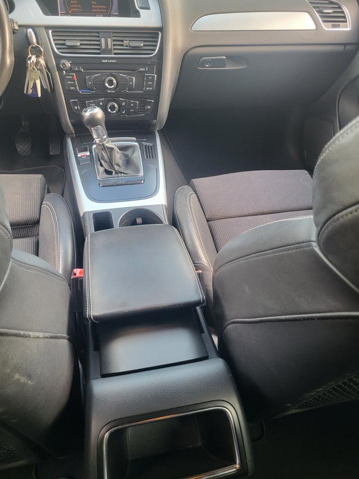 Audi A4 2009 — photo 8