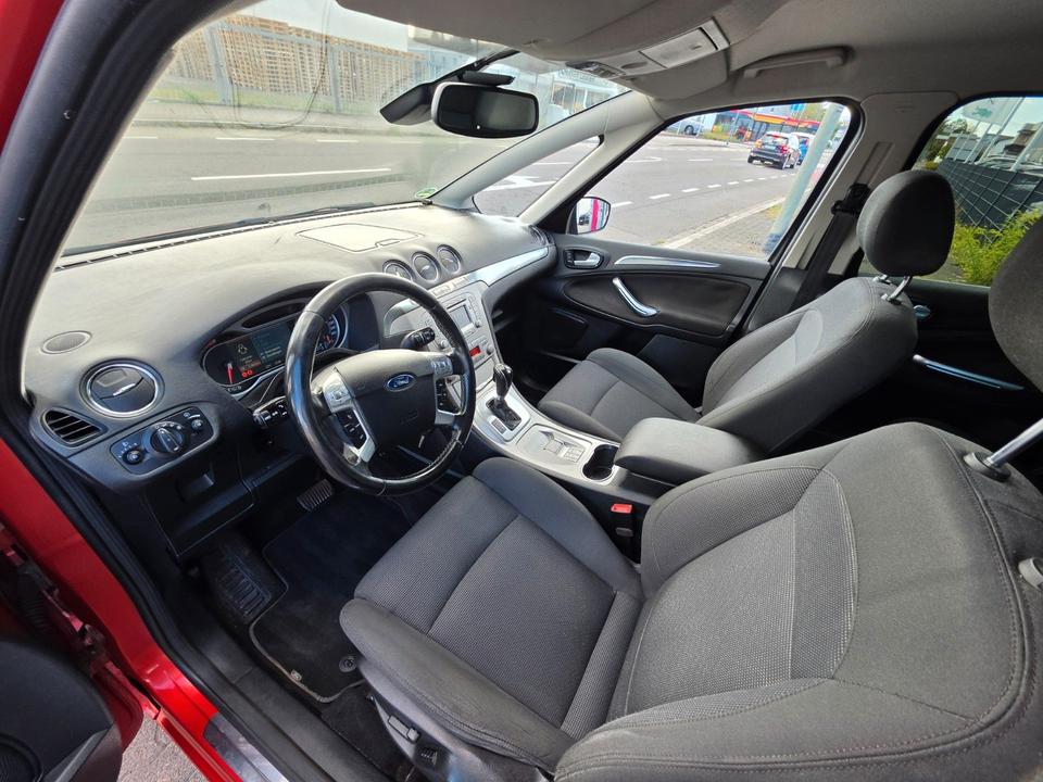 Ford S-Max 2009 — photo 11