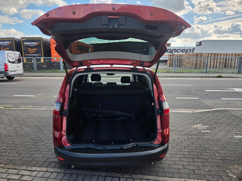 Ford S-Max 2009 — photo 16
