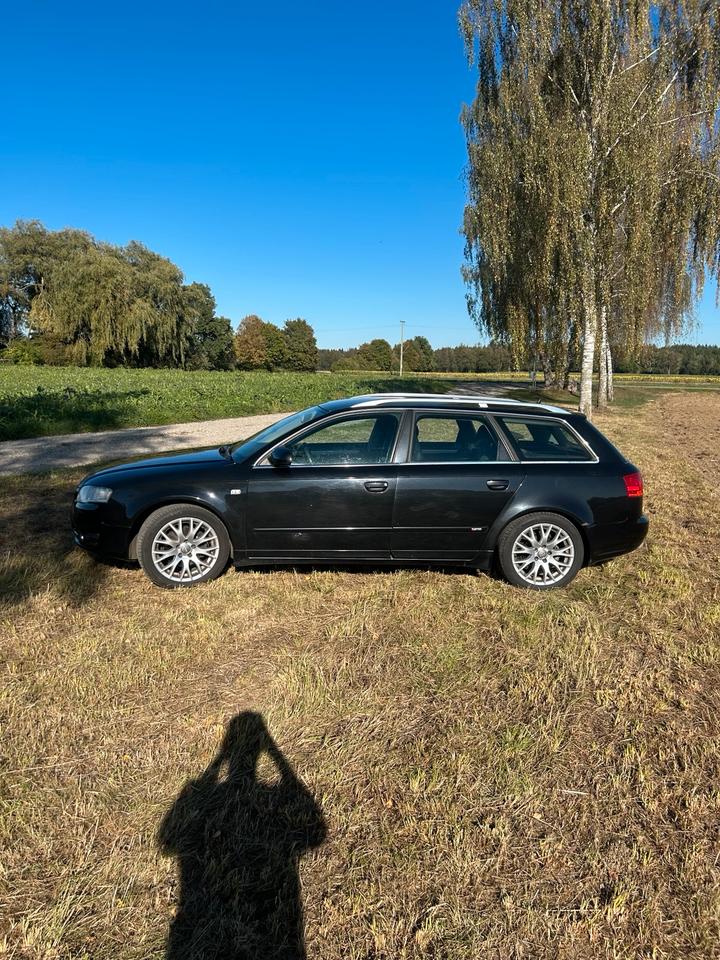 Audi A4 2007 — салон