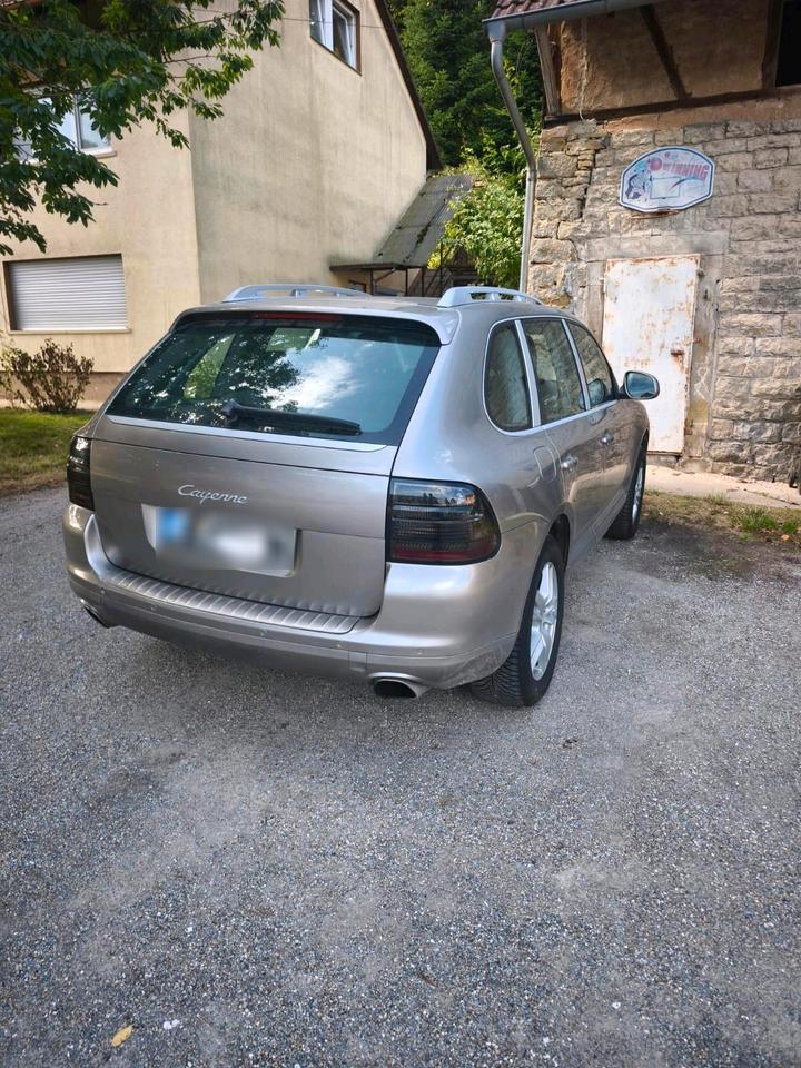 Porsche Cayenne 2004 — вигляд ззаду
