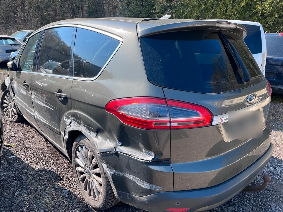 Ford S-Max 2011 — engine
