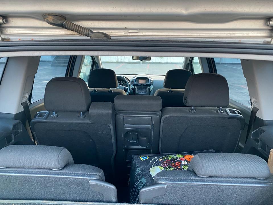 Opel Zafira 2009 — photo 7