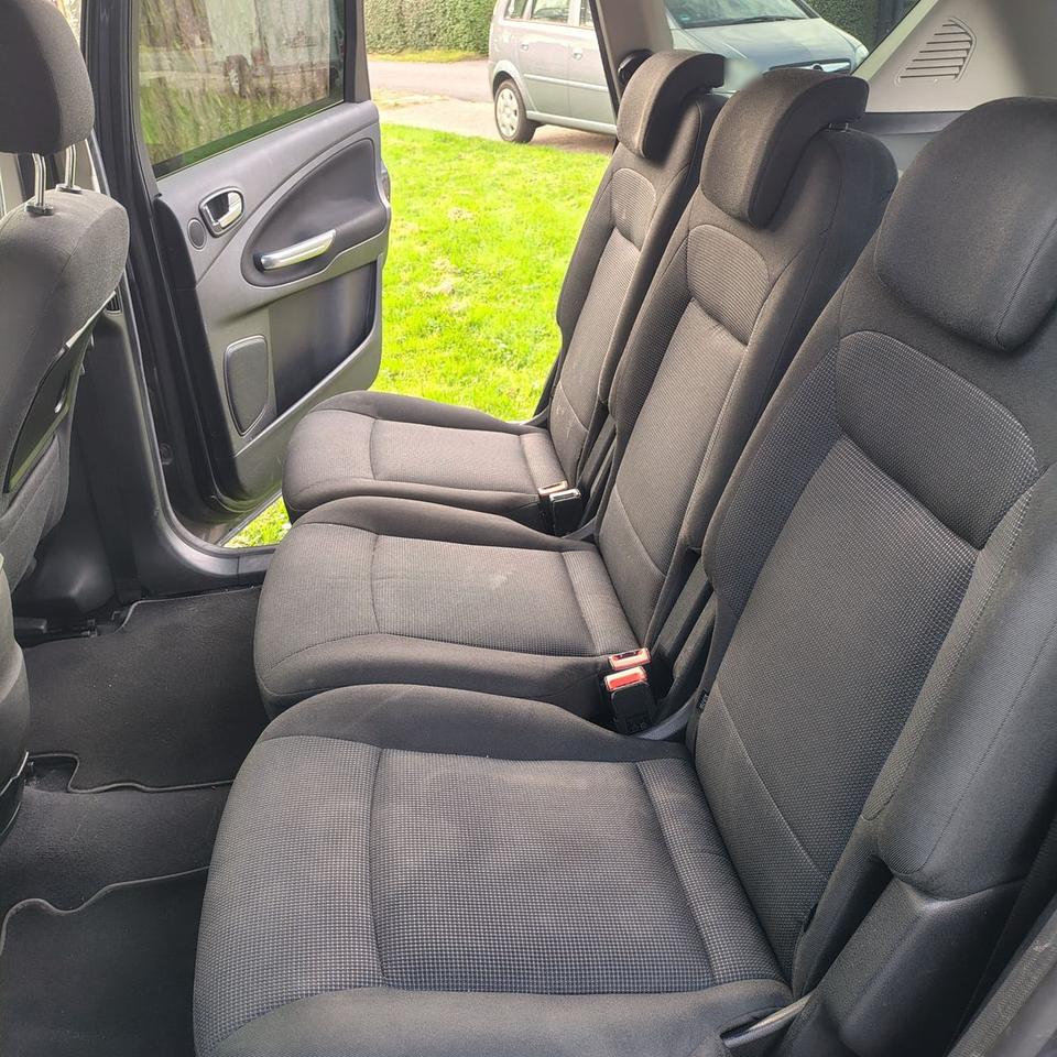 Ford S-Max 2009 — photo 7
