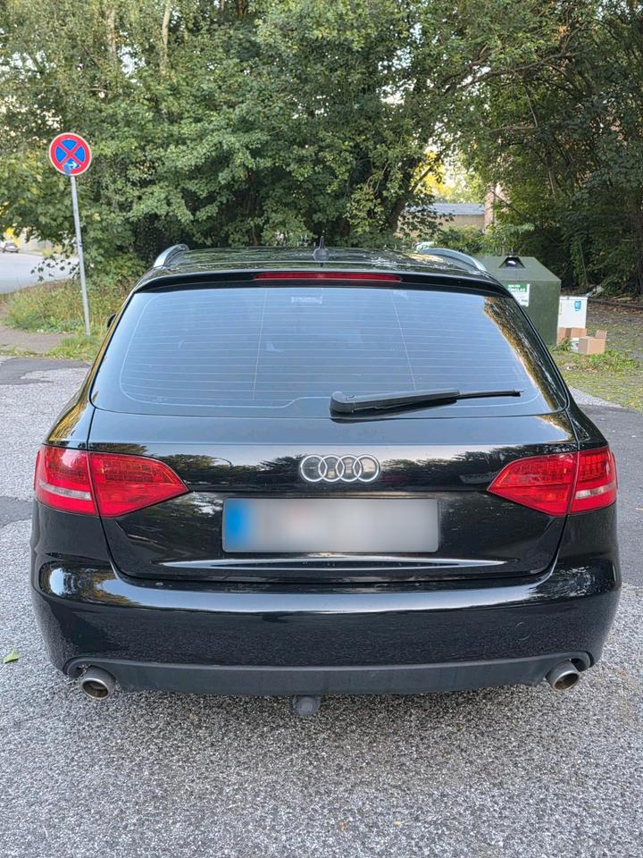 Audi A4 2010 — photo 7