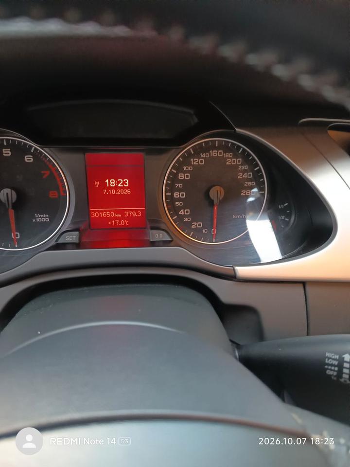 Audi A4 2009 — photo 11