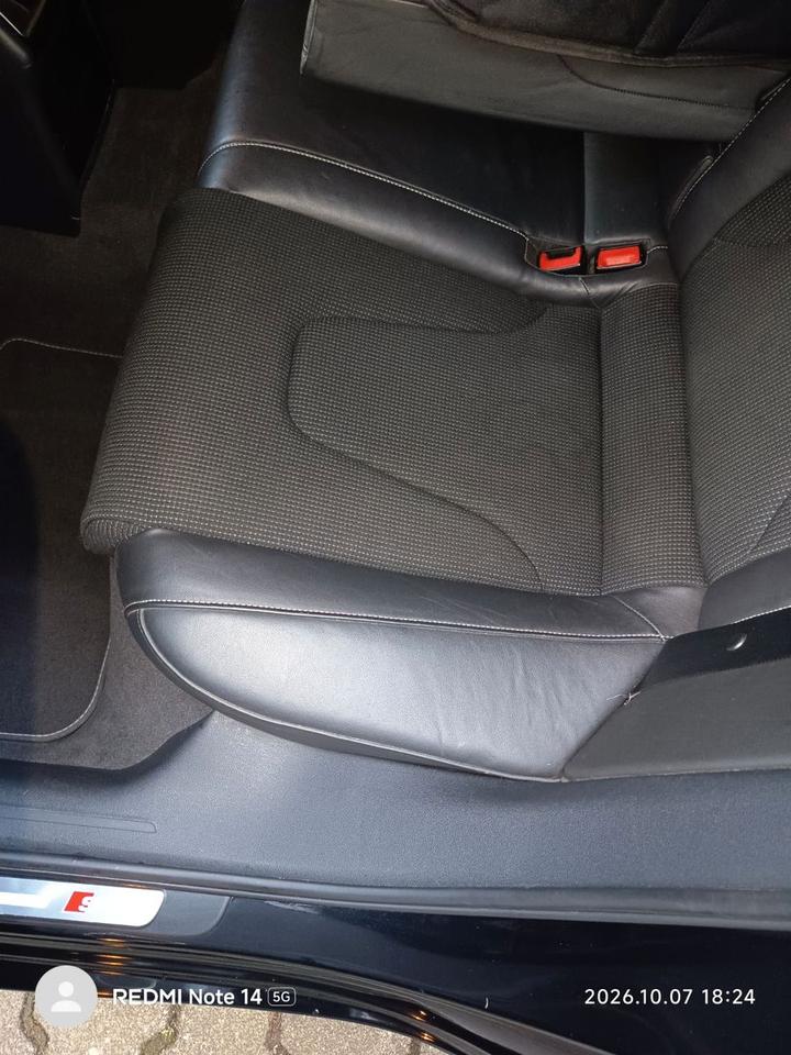 Audi A4 2009 — photo 9