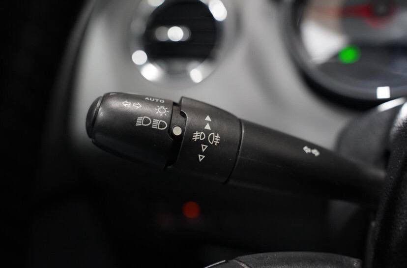 Peugeot 308 2012 — photo 6