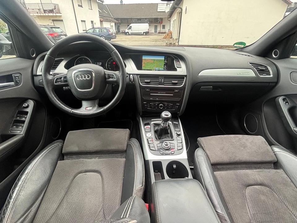 Audi A4 2010 — photo 15