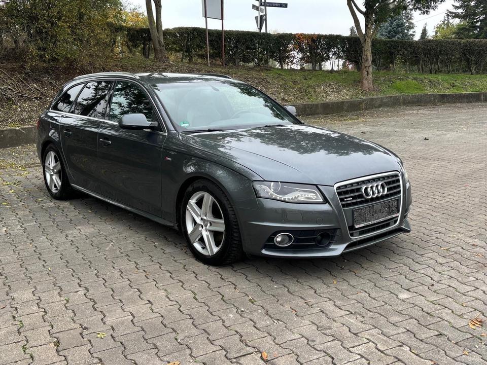 Audi A4 2010 — rear view