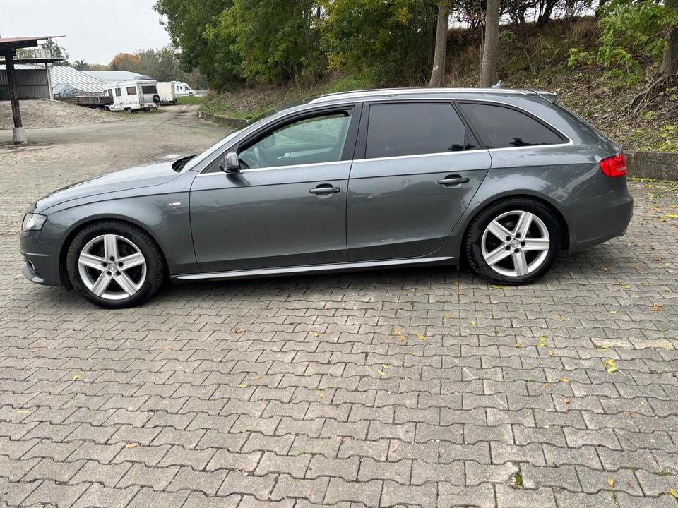 Audi A4 2010 — engine