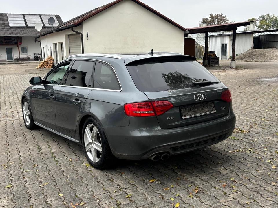 Audi A4 2010 — photo 7
